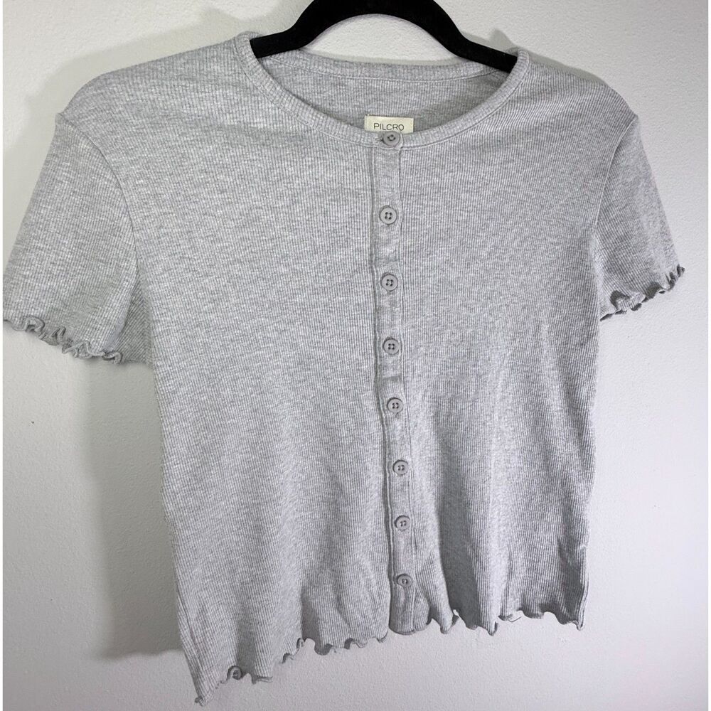 Pilcro Anthropologie XS Gray Ribbed Lettuce Edge Henley Top Y2K‎ Coquette Soft